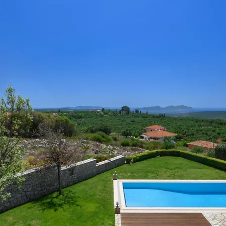 Vicanti Villa *